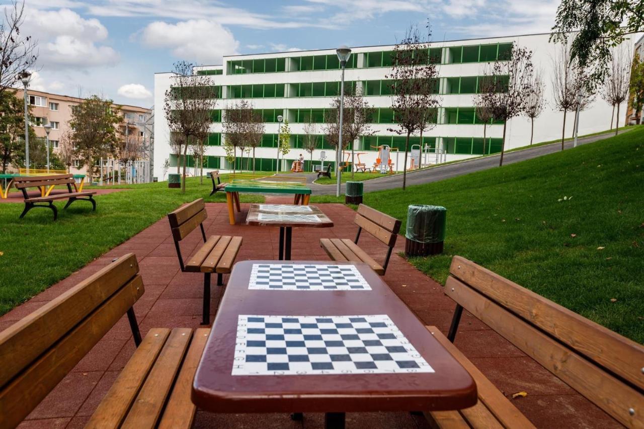 Igi Red Flat With Free Private Parking Cluj-Napoca Exterior foto