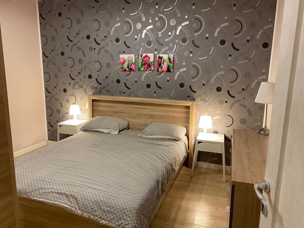 Igi Red Flat With Free Private Parking Cluj-Napoca Exterior foto